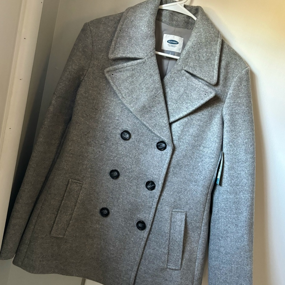Old Navy Short Peacoat 🤍